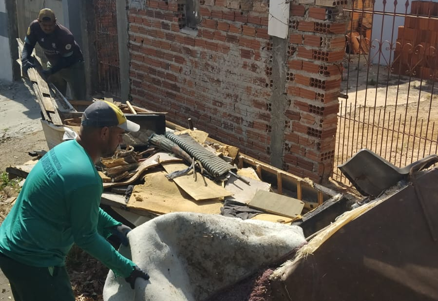 Coleta de materiais inservíveis passa a ser realizada cinco vezes por semana