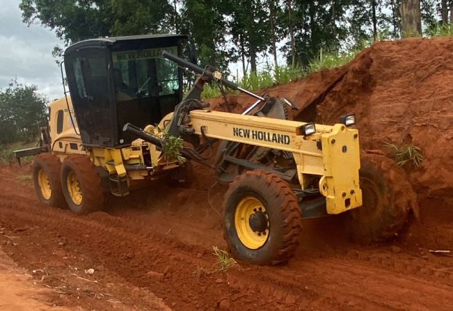 Manutenção de estradas rurais aumenta segurança e agiliza escoamento da produção