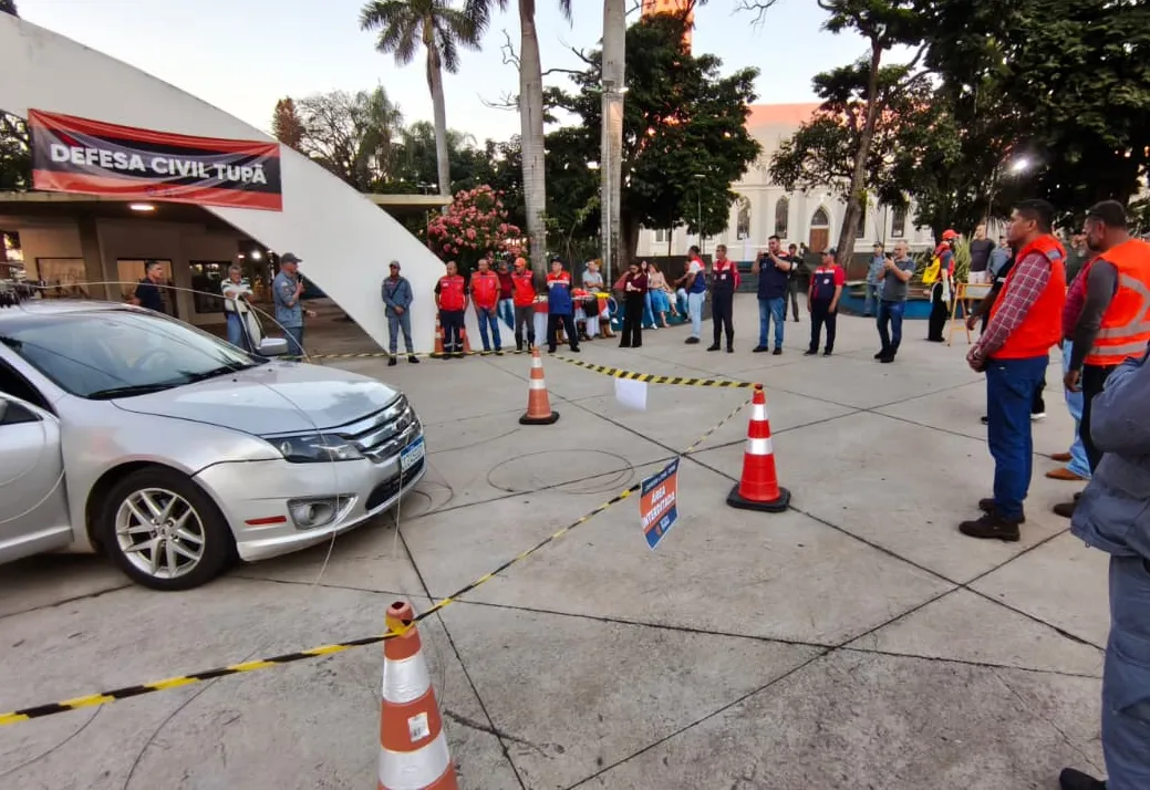Defesa Civil de Tupã promove simulado sobre acidentes com fios de alta tensão e reforça orientações de segurança à população