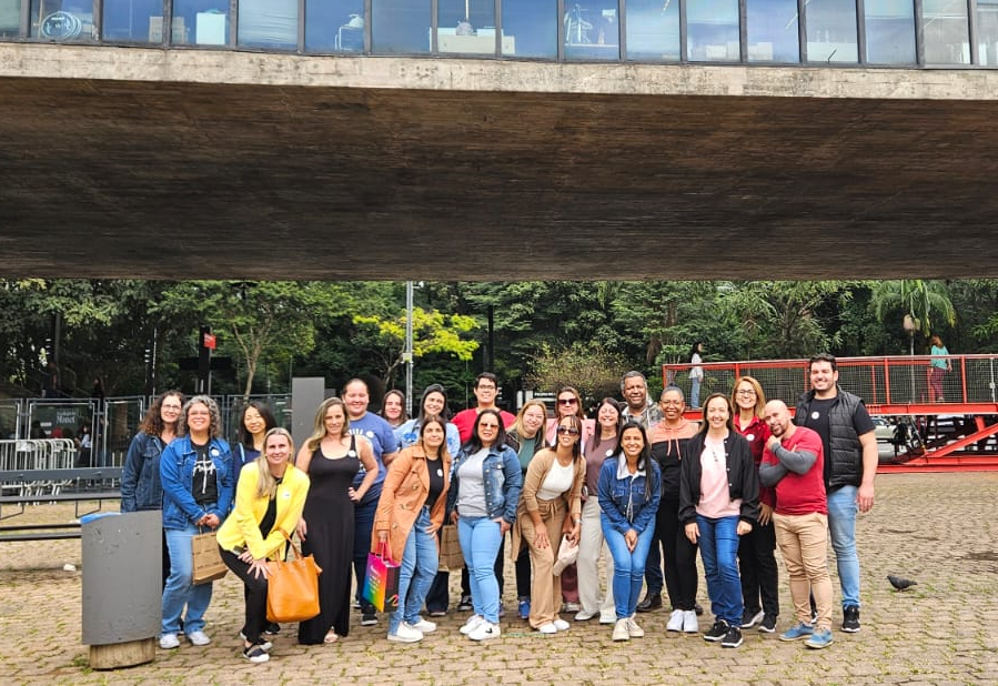 Professores de Arte da rede municipal visitam MASP e outros espaços culturais da capital