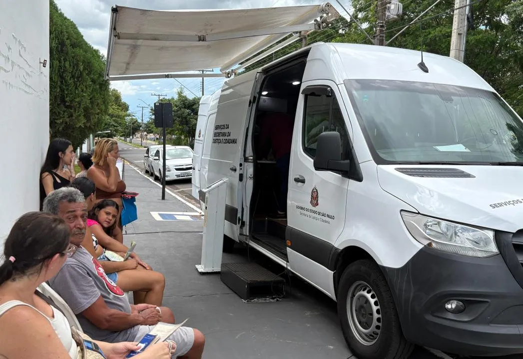 No primeiro dia de atendimento, “Cidadania Itinerante” registra boa procura