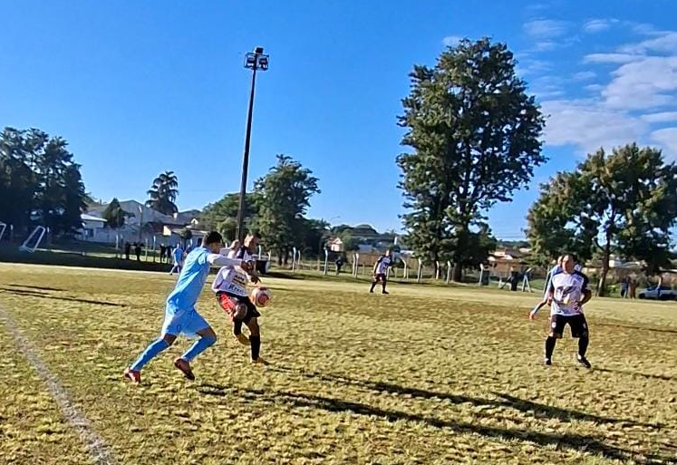 Copa Tupã de Futebol Master tem jogos movimentados e duas goleadas