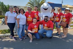 Evento conscientiza população sobre vacinação contra a pólio