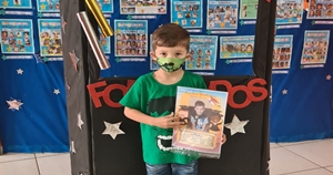 Alunos da Rede Municipal recebem diplomas e lembrancinhas