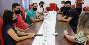 Prefeitura disponibilizará transporte para alunos das faculdades da região