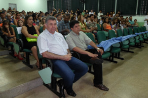 Secretário de Educação acompanha formaturas nas escolas municipais