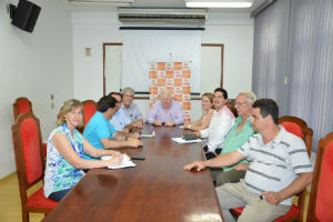 Reunião entre Sabesp;* Termas;* Gaspar e comissão de vereadores tratou sobre fornecimento de água