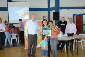 Casa própria mais perto para 155 famílias;* que já sabem seus endereços