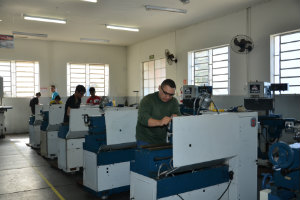 Cursos técnicos do PRONATEC oferecem qualificação profissional