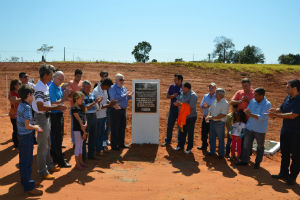 Prefeitura entrega a moradores do Bairro Sabia;* mais de 7 quilômetros de melhorias