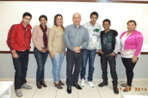 Elaboração de currículo e entrevista de emprego foi tema de palestra