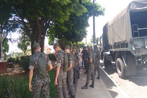 Prefeitura e Exército iniciam trabalho de eliminação do Aedes aegypti