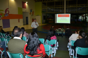 Secretário de Educação ministra palestras para pais de alunos da rede municipal