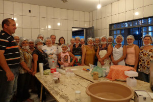 Curso de compotas geram renda aos interessados