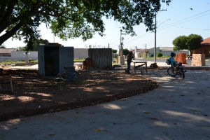 Empresa finaliza construção das praças das Figueiras;* Santa Adélia;* Dora Goldman e UNESP