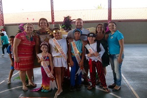 EMEF “Odinir Magnani” realiza Desfile de fantasias