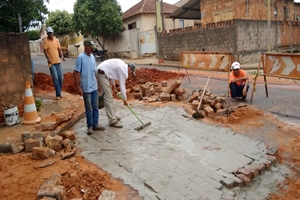 Prefeitura e Sabesp realizam parceria para conclusão de obra