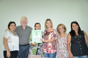 Gaspar atender pedidos de anos da Associação Protetora dos Animais e doa terreno para construção