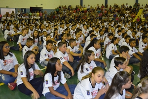 Ricardo Raymundo prestigia formatura de 370 alunos do programa Proerd