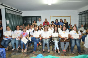 Polo da Beleza forma terceira turma em mais quatro cursos e já tem fila de espera