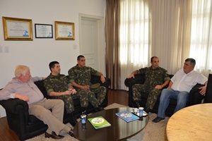 Gaspar recebe visita do Coronel Chefe da 6ª Circunscrição de Serviço Militar