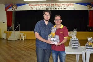 Livro “Antologia Tupãense” incentiva leitura e produção literária