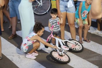 Foto - Pista de caminhada e ciclofaixa