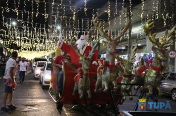 Foto - Descida do Papai Noel