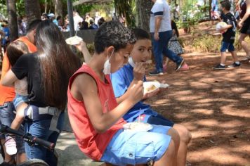 Foto - Bolo de 40 metros - aniversário de Tupã