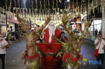 Foto - Descida do Papai Noel