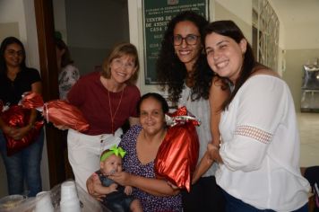 Foto - Bolsa Solidária arrecada mais de 140 bolsas para mulheres em situação vulnerável