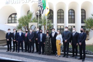 Foto - Hasteamento das bandeira - 92 anos de Tupã