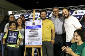 Foto - Pista de caminhada e ciclofaixa