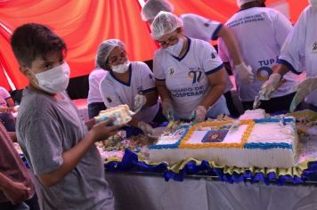 Foto - Bolo de 40 metros - aniversário de Tupã