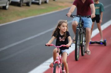 Foto - Pista de caminhada e ciclofaixa