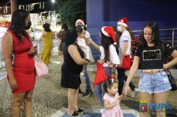 Foto - Descida do Papai Noel