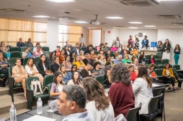 Foto - Tupã se apresenta em workshop sobre implementação de planos municipais na primeira infância