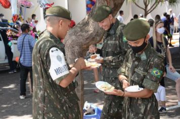 Foto - Bolo de 40 metros - aniversário de Tupã