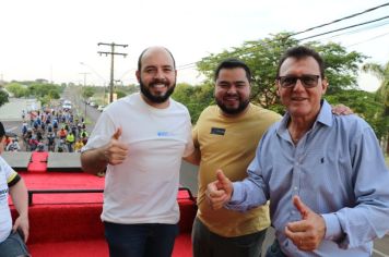 Foto - Pista de caminhada e ciclofaixa