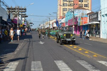 Foto - Desfile de Aniversário - 88 anos de Tupã