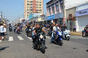 Foto - Tupã;* 85 anos;* desfile Avenida Tamoios - PARTE 3