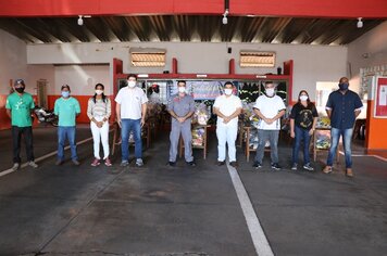 Foto - Drive Thru solidário Corpo de Bombeiros