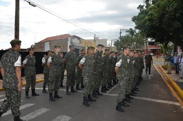 Foto - Homenagens a Revolução de 1932;* Praça 9 de Julho