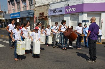 Foto - Tupã;* 85 anos;* desfile Avenida Tamoios - PARTE 1