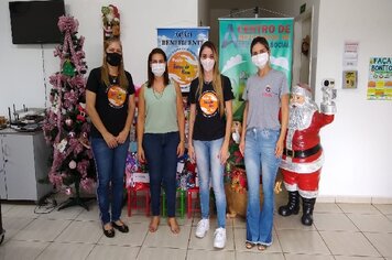 Foto - Entrega de brinquedos CRAS Sul e Leste - Força do Bem