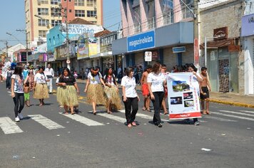 Foto - Tupã;* 85 anos;* desfile Avenida Tamoios - PARTE 3