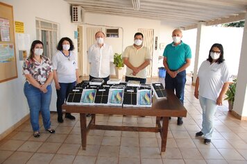 Foto - Entrega Uniformes e Tablets Secretaria de Saúde