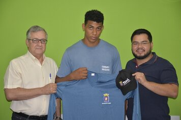 Foto - Entrega de uniformes Agentes de Endemias