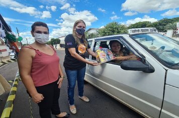 Foto - Drive-thru Páscoa