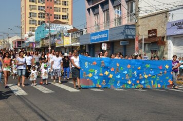 Foto - Tupã;* 85 anos;* desfile Avenida Tamoios - PARTE 1